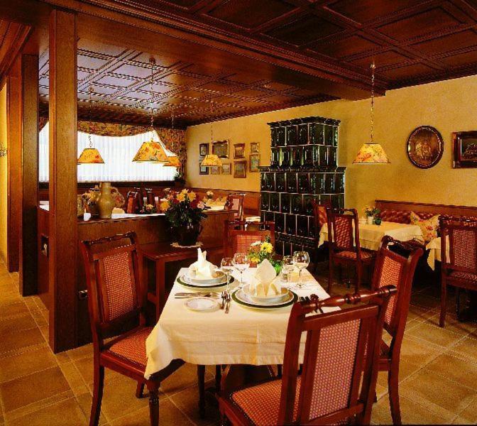 Hotel Wilder Mann Königstein in der Oberpfalz Extérieur photo