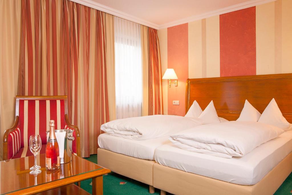Hotel Wilder Mann Königstein in der Oberpfalz Chambre photo