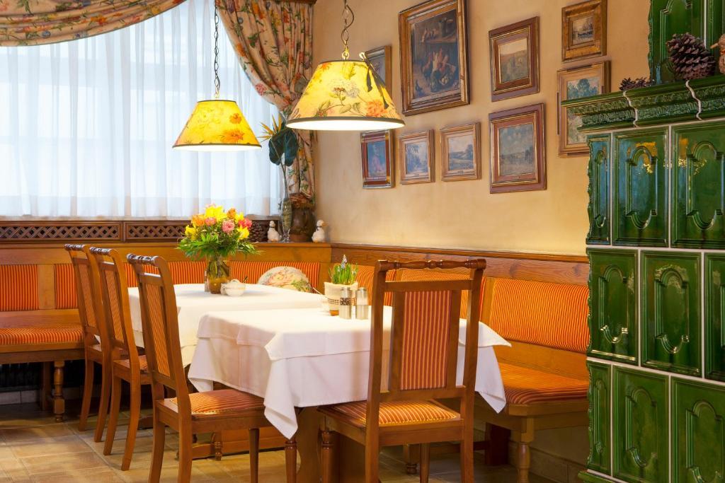 Hotel Wilder Mann Königstein in der Oberpfalz Extérieur photo